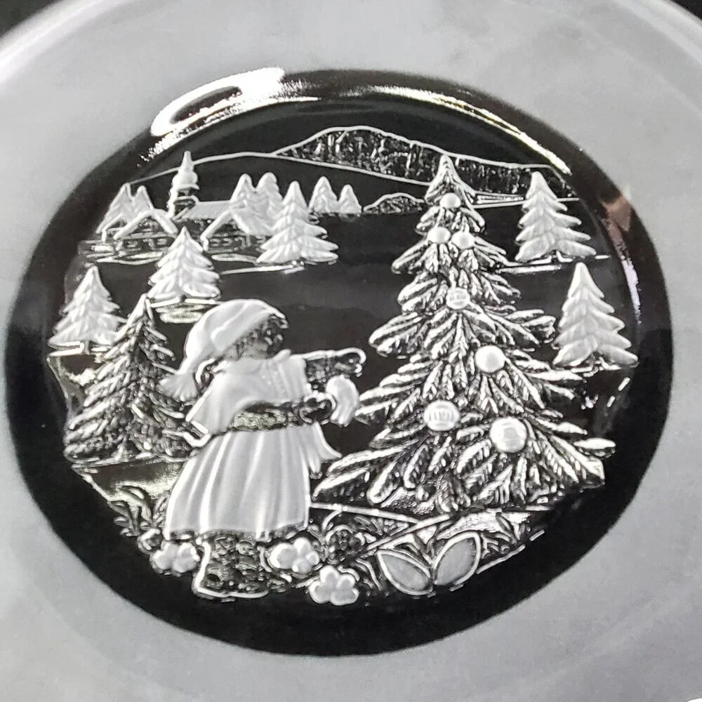 Vintage Mikasa Holiday Christmas Story Frosted Glass Bon Bon Plate 9 inch